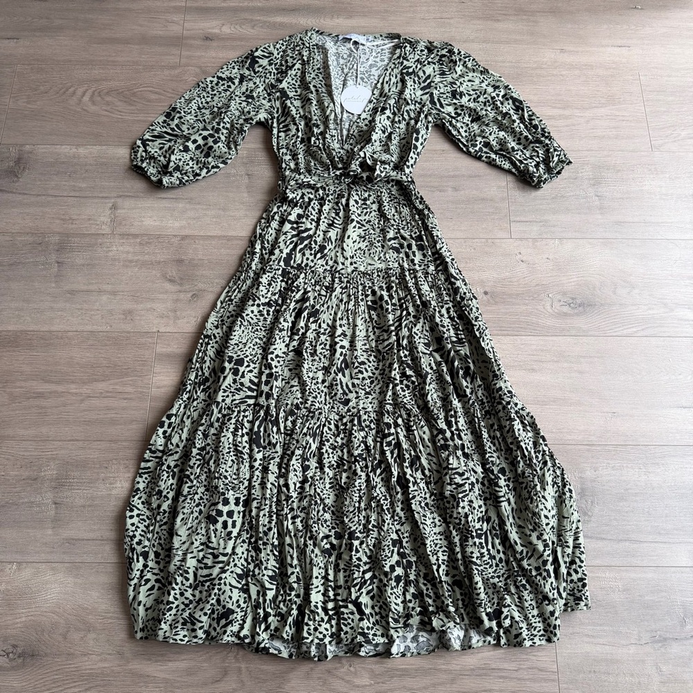 NWT Petal + Pup animal print midi dress w/ 3/4 sleeves - size XS